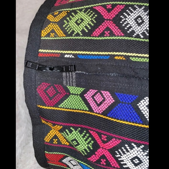 Limited Edition Hiptipico Colorful Duffle Bag - Picture 6 of 9